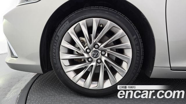 Lexus ES из Кореи Encar