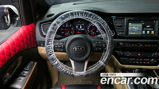Kia Carnival из Кореи Encar