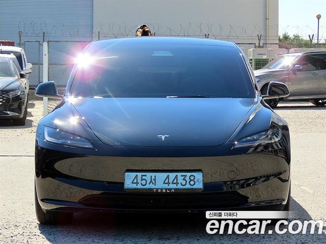 Tesla Model 3 Long Range AWD — пробег 46 886 км — фото 1 из 5