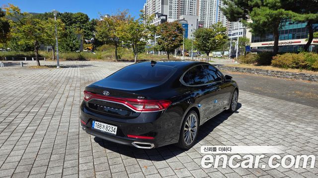 Hyundai Grandeur 2.2 Diesel Premium Special — пробег 145 196 км — фото 4 из 5