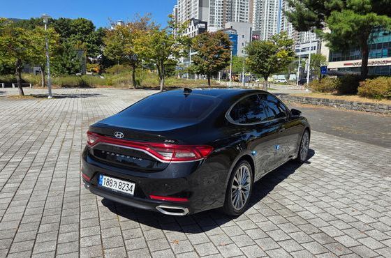 Hyundai Grandeur 2.2 Diesel Premium Special — пробег 145 196 км — фото 4 из 5