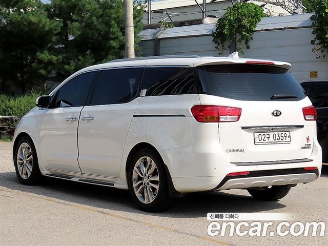Kia Carnival Gasoline 7-seater Limousine President — пробег 118 833 км — фото 2 из 5