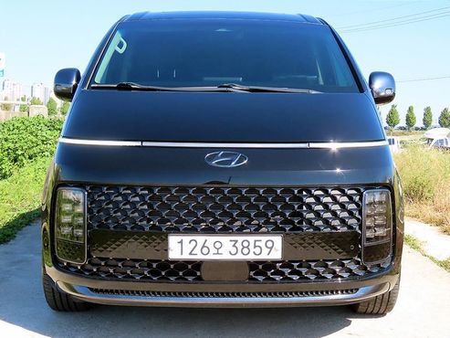 Hyundai Staria L3.5 Lounge 9-Seater Prestige — пробег 74 900 км — фото 1 из 5