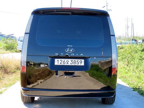Hyundai Staria L3.5 Lounge 9-Seater Prestige — пробег 74 900 км — фото 4 из 5