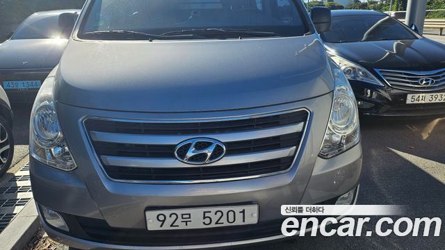 Hyundai Starex 5-Seater VAN Smart — пробег 93 000 км — фото 1 из 5