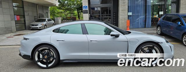 Porsche Taycan из Кореи Encar