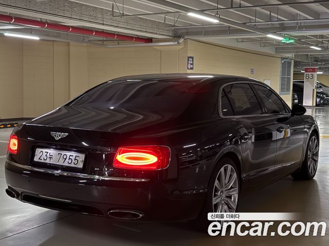Bentley Flying Spur 6.0 — пробег 93 050 км — фото 4 из 5