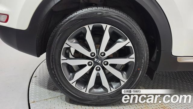 Kia Sportage Gasoline 2.0 2WD Noblesse — пробег 179 327 км — фото 5 из 5