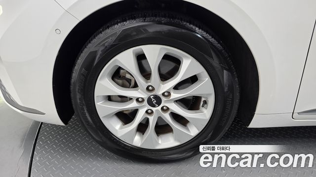 Kia K8 из Кореи Encar