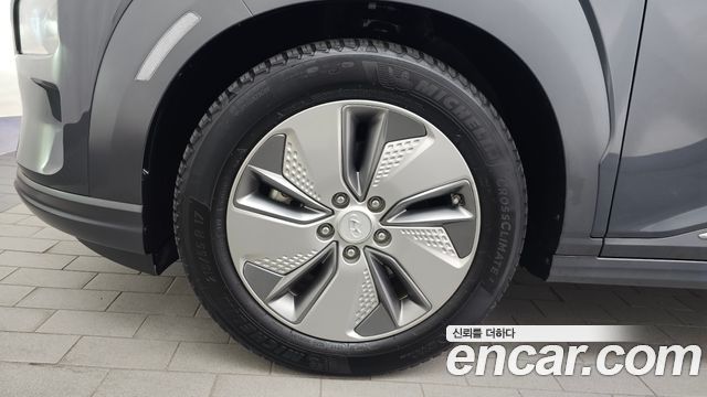 Hyundai Kona Premium — пробег 127 032 км — фото 5 из 5