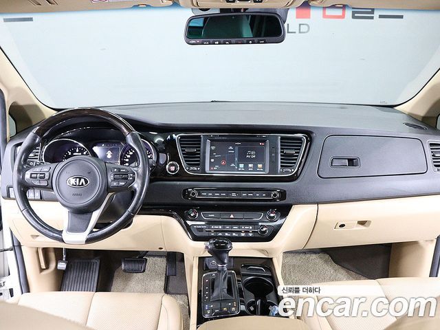 Kia Carnival 7-seater Limousine President — пробег 131 561 км — фото 5 из 5