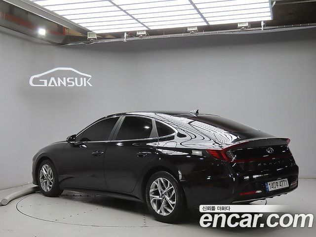 Hyundai Sonata 2.0 Premium Family — пробег 105 078 км — фото 2 из 5