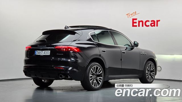 Maserati Grecale из Кореи Encar