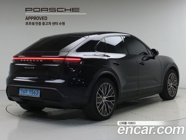 Porsche Macan 4S — пробег 10 760 км — фото 2 из 5