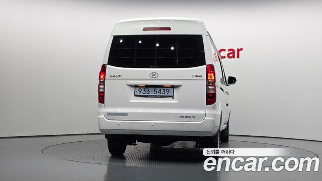 Xin yuan ET Van 4 Seater — пробег 21 227 км — фото 4 из 5
