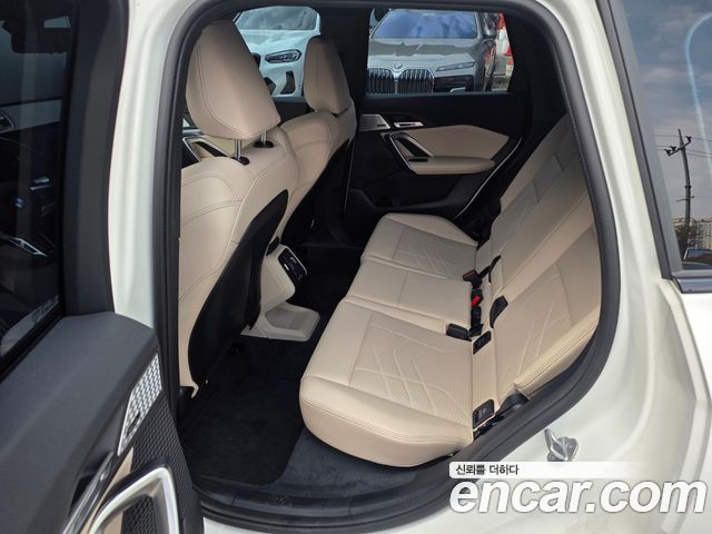 BMW X1 xDrive 20i M Sport — пробег 6 888 км — фото 3 из 5