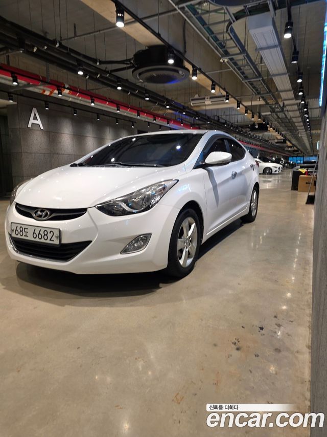 Hyundai AVANTE M16 GDI Premier — пробег 170 000 км — фото 2 из 5