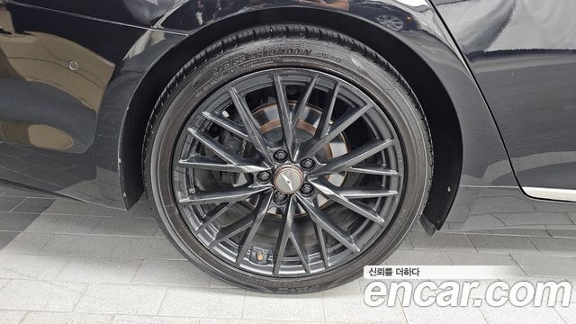 Hyundai Genesis из Кореи Encar