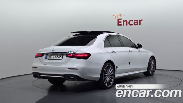Mercedes-Benz E-Class E350 4MATIC AMG Line — пробег 74 995 км — фото 2 из 5