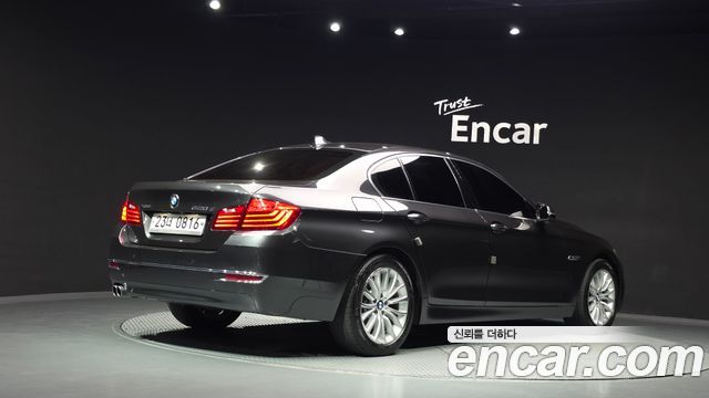 BMW 5-Series 520d xDrive Luxury Plus — пробег 79 035 км — фото 2 из 5