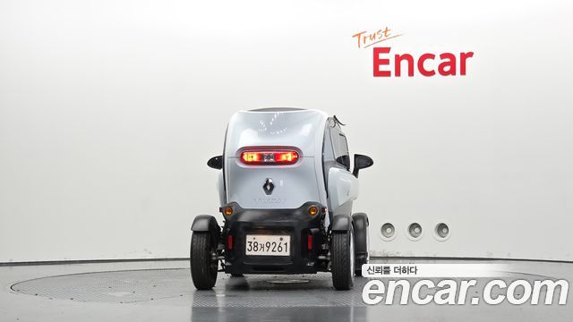 Renault (Samsung) Twizy Life(2-Seater) — пробег 29 387 км — фото 4 из 5