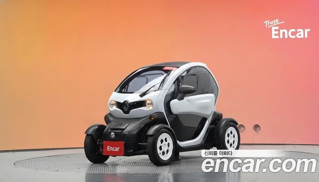 Renault (Samsung) Twizy Life(2-Seater) — пробег 29 387 км — фото 1 из 5
