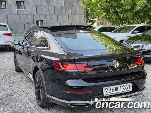Volkswagen Arteon 2.0 TDI Premium — пробег 162 760 км — фото 4 из 5