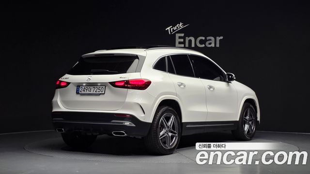 Mercedes-Benz GLA-Class GLA250 4MATIC — пробег 14 474 км — фото 2 из 5