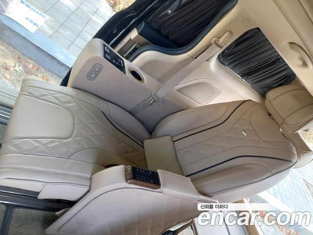 Kia Carnival 9-seater Hi-Limousine Prestige — пробег 180 232 км — фото 1 из 5