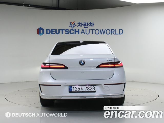 BMW 7-Series 740i sDrive Design Pure Excellence — пробег 24 795 км — фото 4 из 5