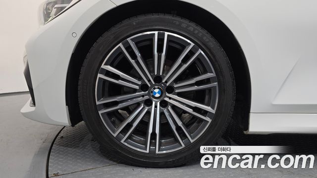 BMW 3-Series из Кореи Encar
