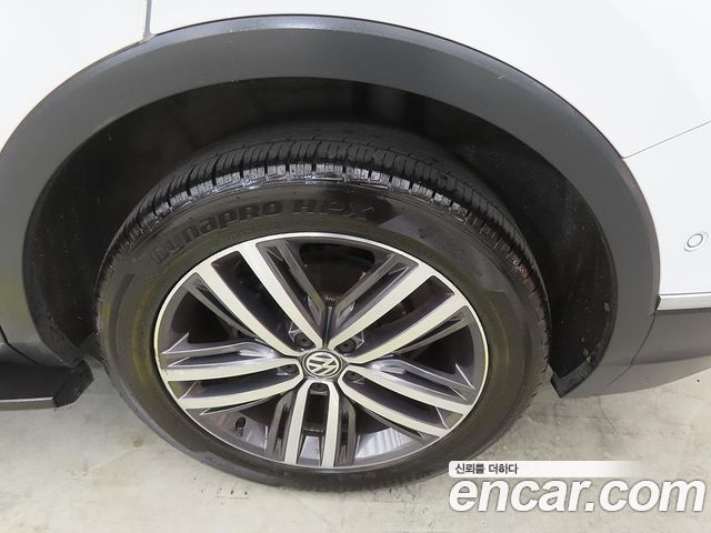 Volkswagen Tiguan 2.0 TDI Prestige — пробег 138 618 км — фото 5 из 5