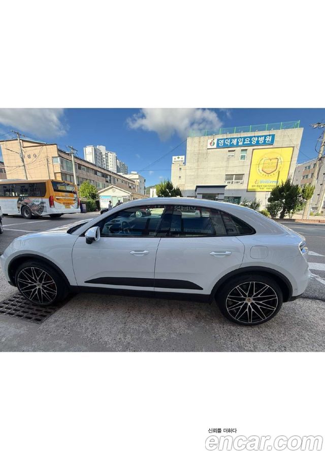 Porsche Macan 4S — пробег 12 000 км — фото 3 из 5