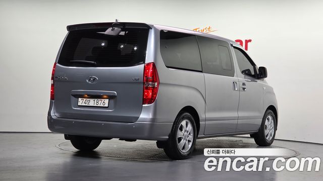 Hyundai Starex Wagon 12-Seater Modern — пробег 18 476 км — фото 2 из 5