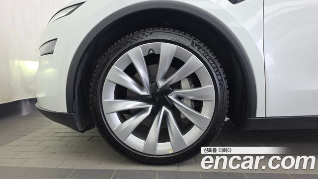 Tesla Model Y Long Range AWD — пробег 14 003 км — фото 5 из 5