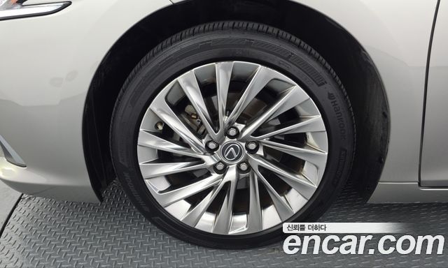 Lexus ES из Кореи Encar