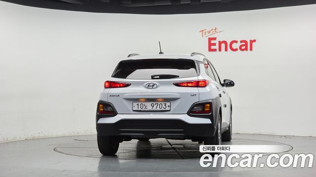 Hyundai Kona из Кореи Encar