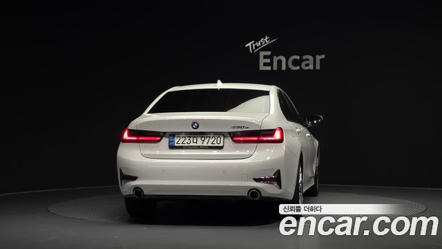 BMW 3-Series из Кореи Encar