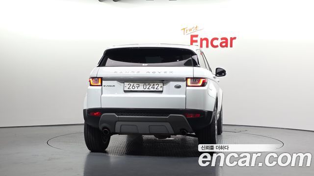 Land Rover Range Rover Evoque 2.0 TD4 SE — пробег 107 039 км — фото 4 из 5