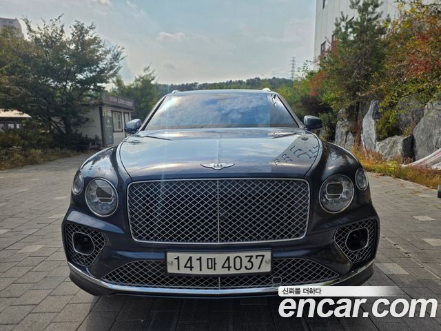 Bentley Bentayga 4.0 V8 Azure — пробег 24 308 км — фото 1 из 5