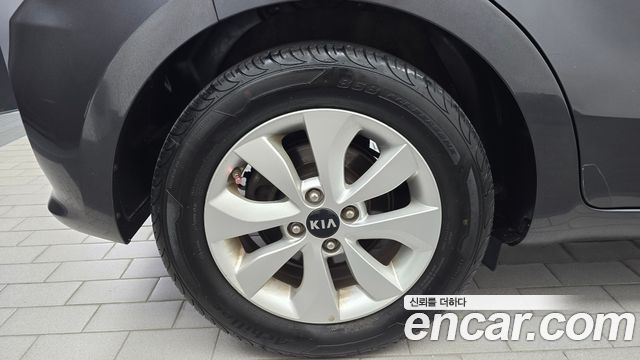 Kia pride Diesel 5DR 1.4 Luxury — пробег 129 898 км — фото 5 из 5