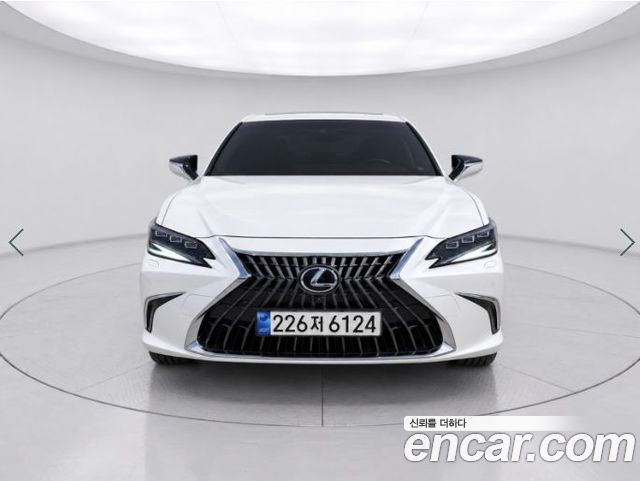 Lexus ES Executive — пробег 41 238 км — фото 2 из 3