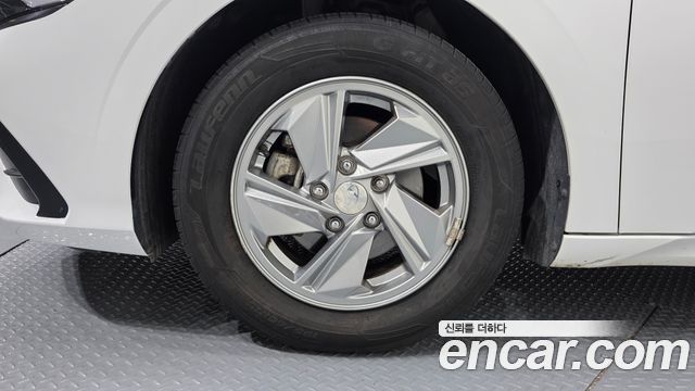 Hyundai AVANTE 1.6 Smart — пробег 93 547 км — фото 5 из 5