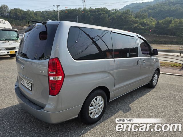 Hyundai Starex 12-Seater Wagon Smart — пробег 151 791 км — фото 4 из 5