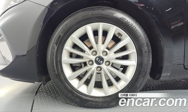 Kia K7 из Кореи Encar