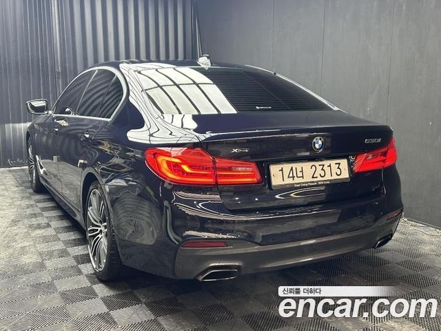 BMW 5-Series 530i xDrive M Sport Package Plus — пробег 129 442 км — фото 4 из 5