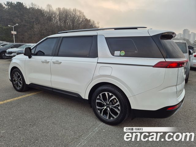 Kia Carnival Diesel 11-Seater Prestige — пробег 47 690 км — фото 4 из 5