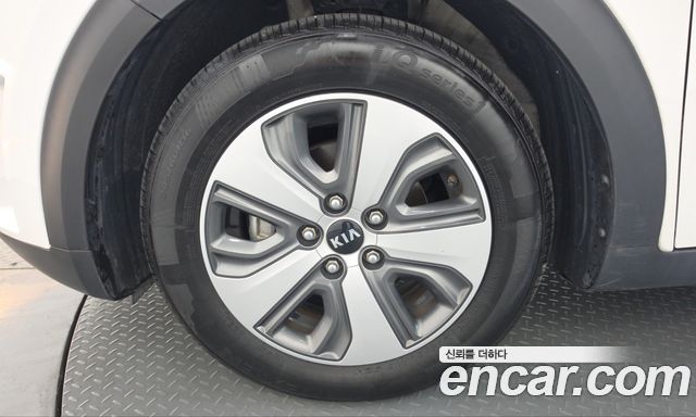 Kia Niro из Кореи Encar