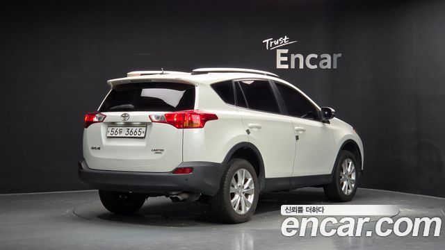 Toyota RAV4 2.5 4WD 4th — пробег 112 457 км — фото 2 из 5