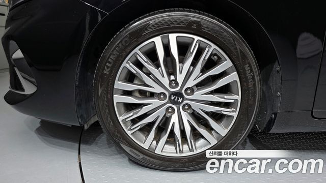 Kia K7 из Кореи Encar